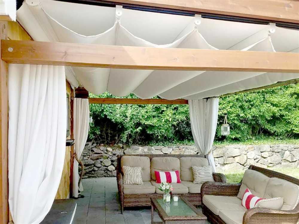 Pergola Beauty and Elegance From Faux Ceilings For the Outdoors