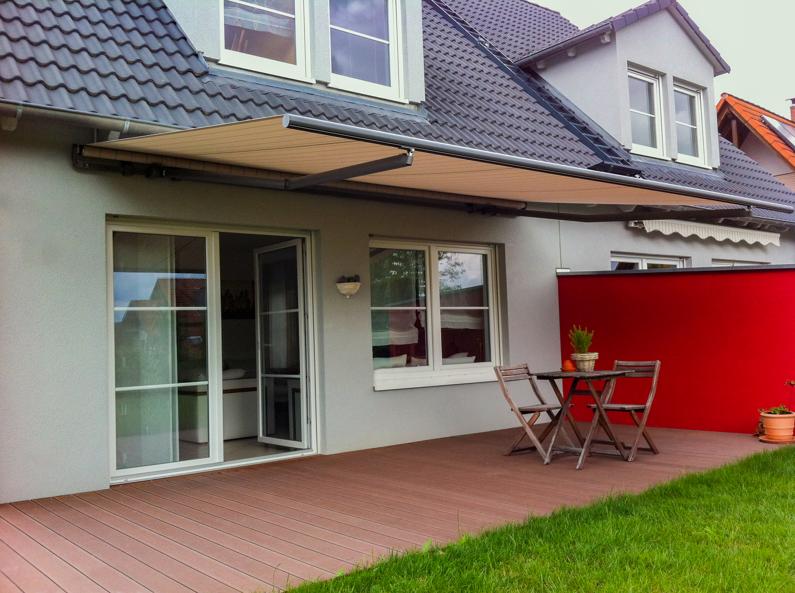 Klip Pod Semi-Cassette Awning