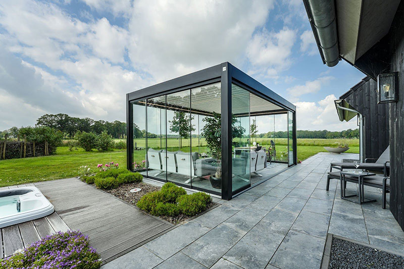 Come scegliere una pergola autoportante per il tuo giardino