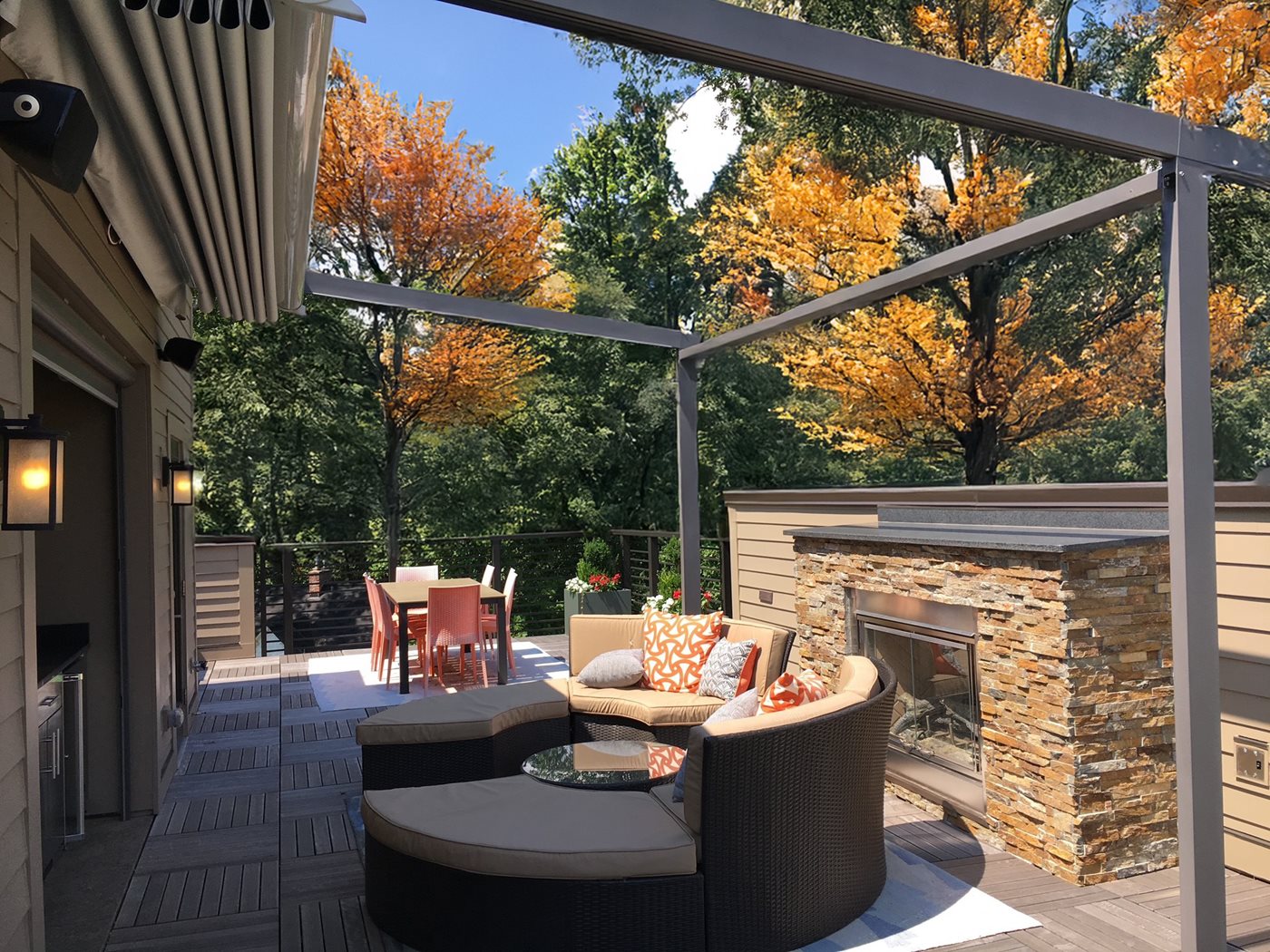 Extend Your Season: Transitioning from Summer to Fall with Outdoor Shading Solutions